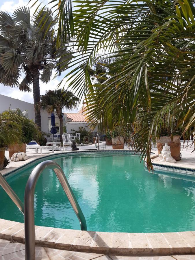 Palmita Hotel Hostel Oranjestad Eksteriør bilde