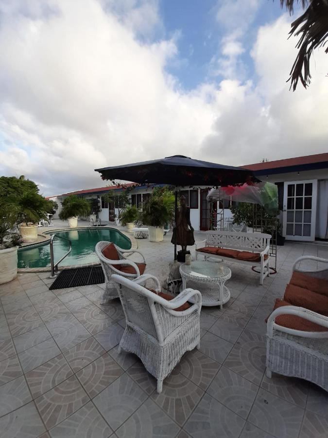 Palmita Hotel Hostel Oranjestad Eksteriør bilde
